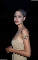 Angelina Jolie фото №220756