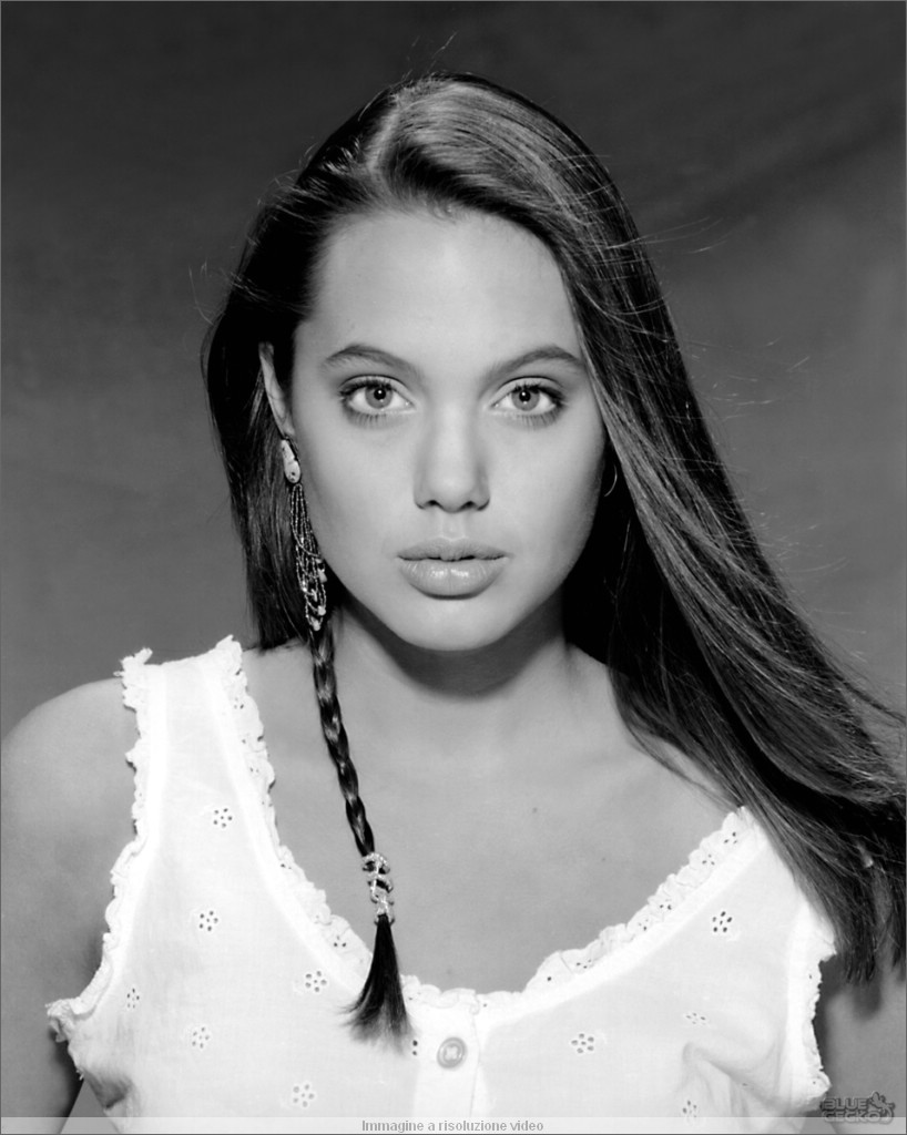 Анджелина Джоли (Angelina Jolie)