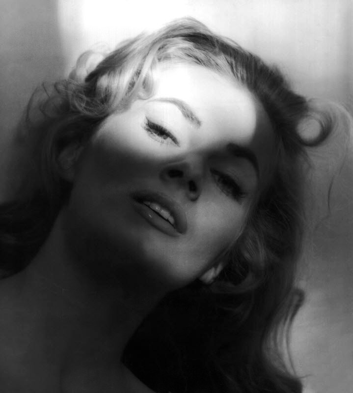 Анита Экберг (Anita Ekberg)