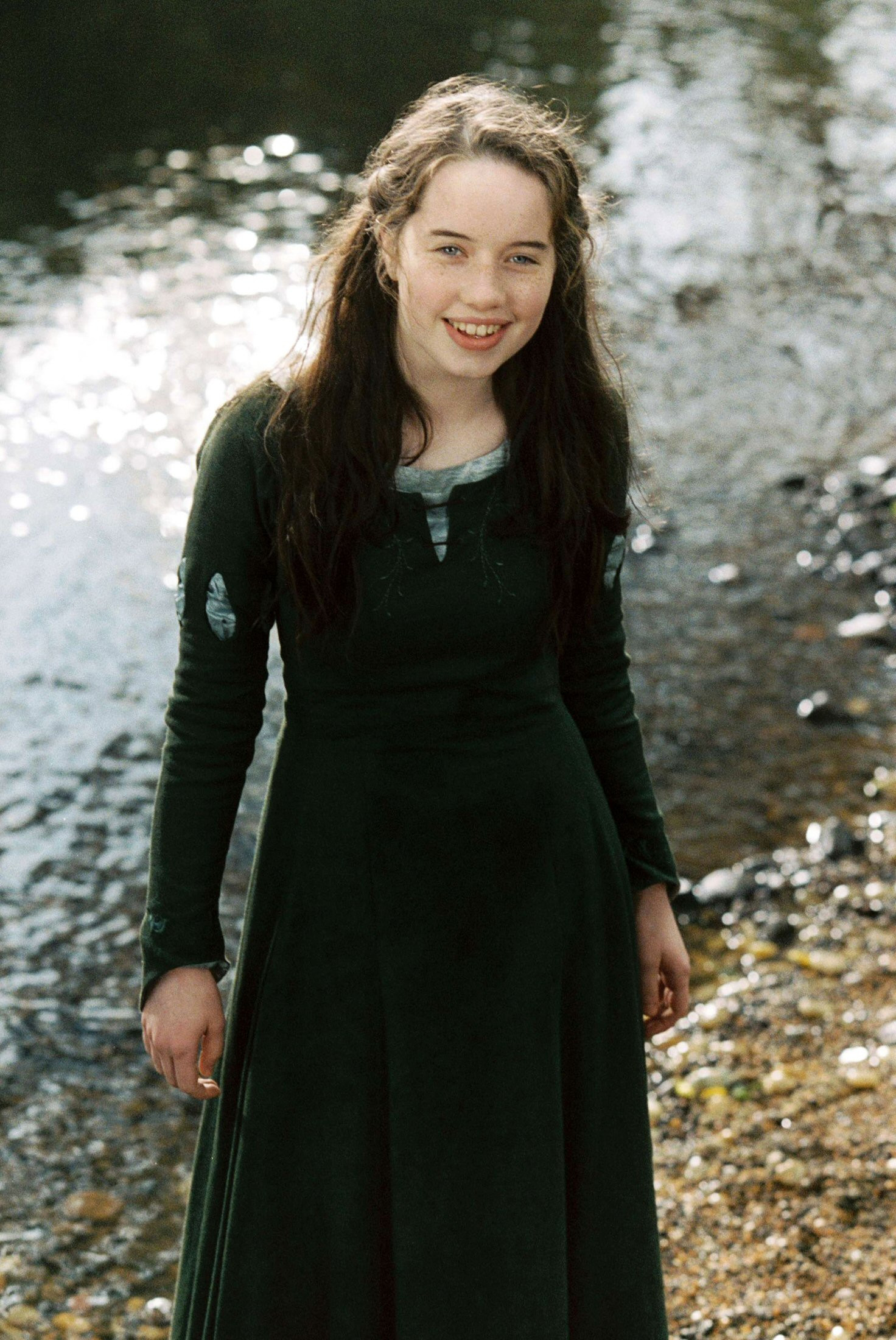 Анна Попплуэлл - Anna Popplewell фото №624737