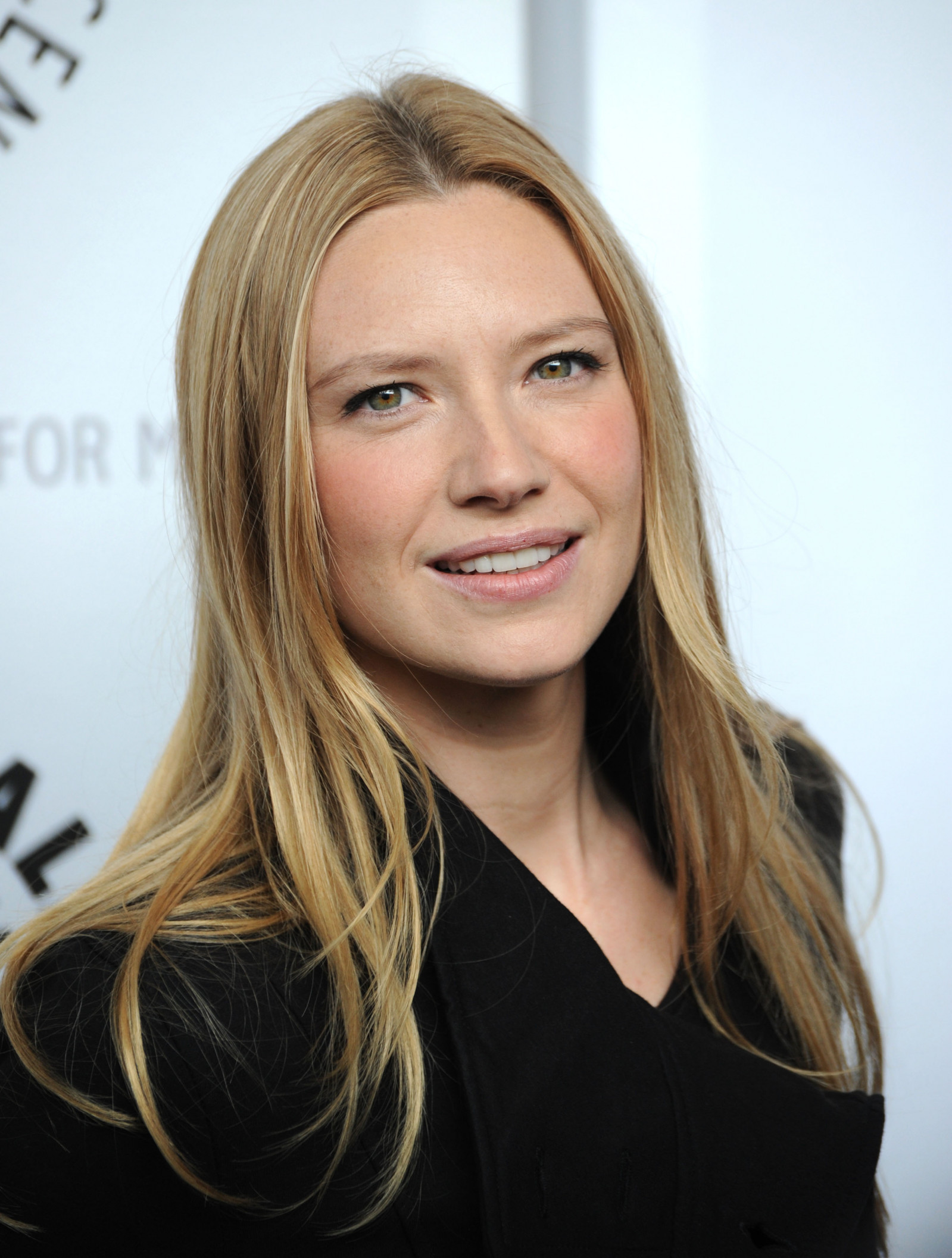 Анна Торв (Anna Torv)