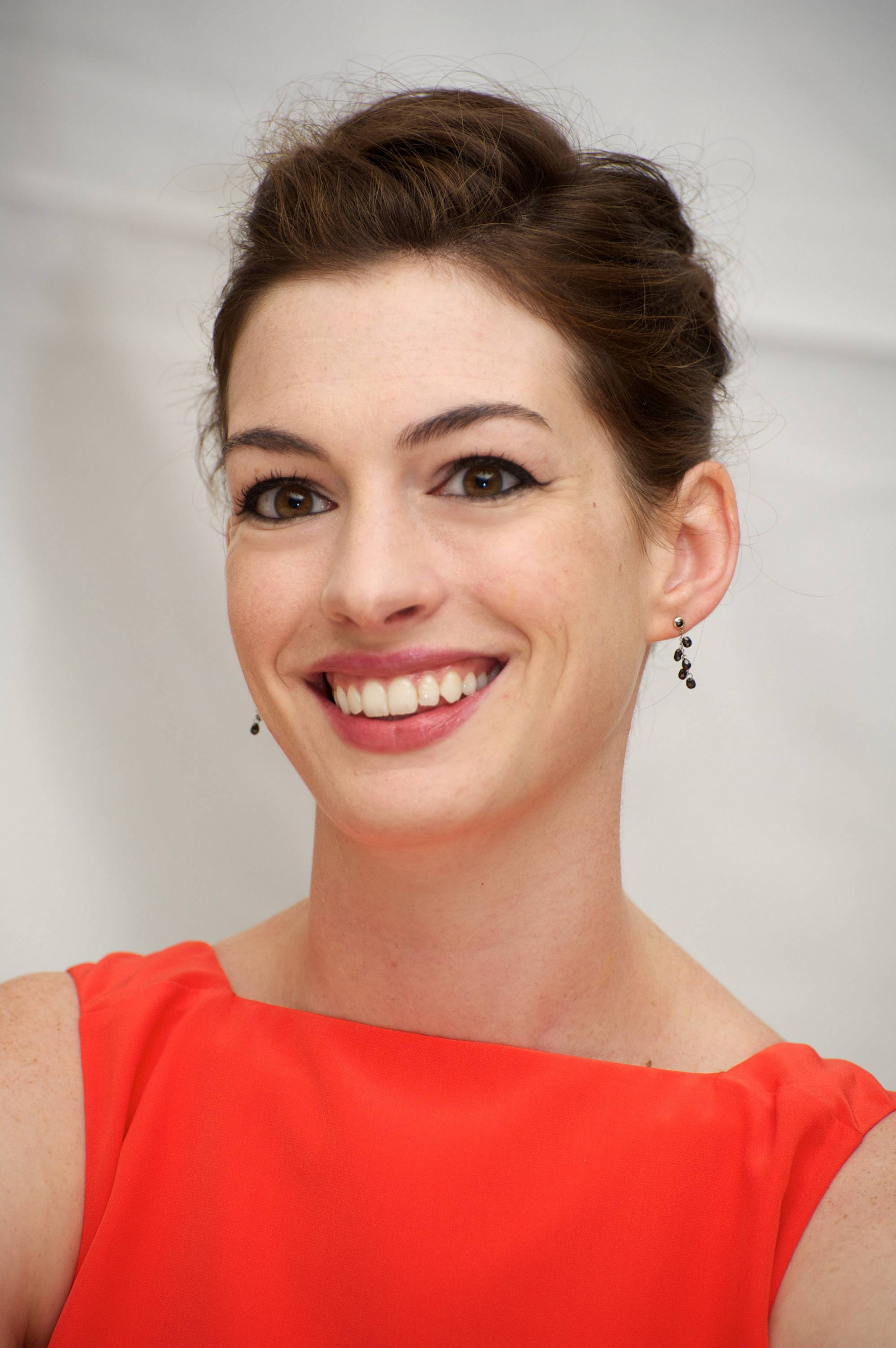 Энн Хэтэуэй (Anne Hathaway)