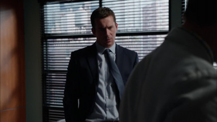 Barry Sloane - Revenge (2012) 2x07 'Penance' фото №1300300