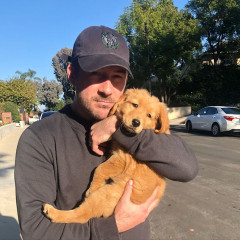 Barry Sloane - Los Angeles 12/31/2019 фото №1263899