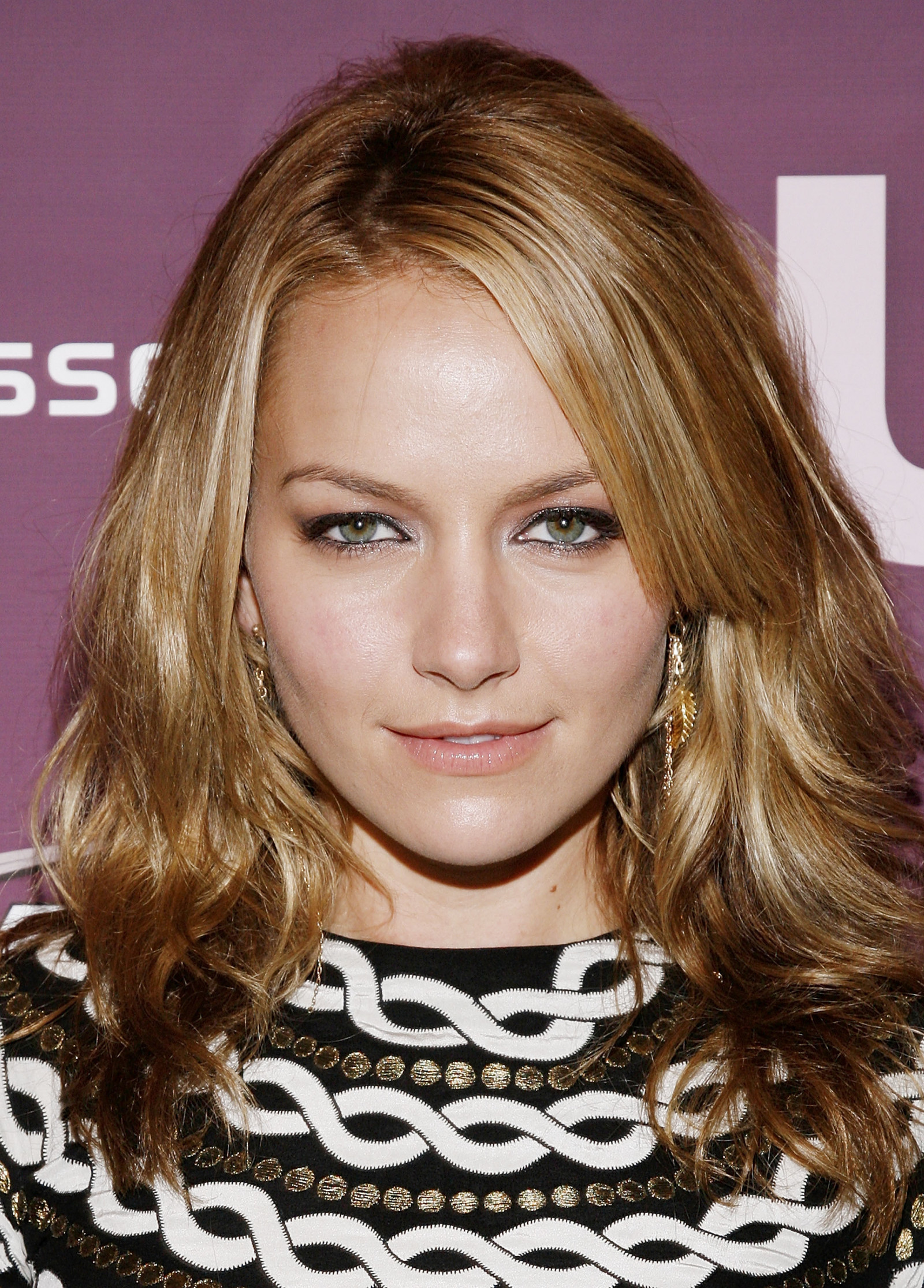 Беки Ньютон (Becki Newton)