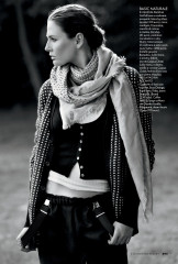 Bridget Hall ~ Elle Italia November 2009 by Matt Jones фото №1403945