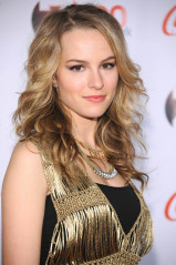 Bridgit Mendler фото №611353