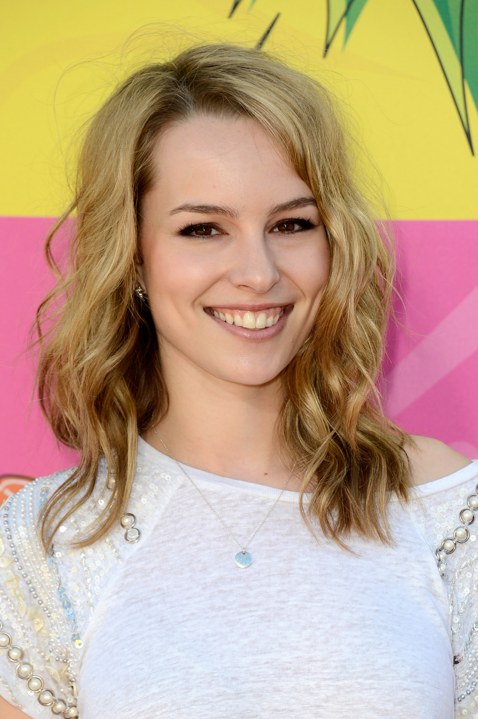 Бриджит Мендлер (Bridgit Mendler)