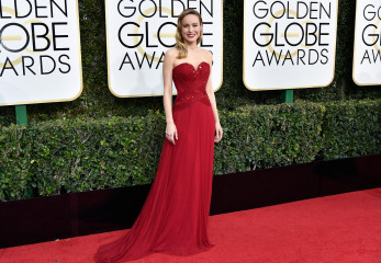 Brie Larson at 74TH ANNUAL GOLDEN GLOBE AWARDS 01/08/2017 фото №978372