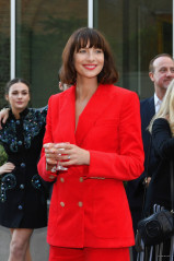 Caitriona Balfe - SCAD Savannah Film Festival Costume Exhibit 10/28/2018 фото №1203340