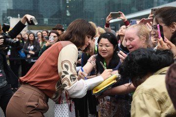 Caitriona Balfe - New York Comic Con 10/06/18 фото №1206031