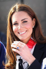 Catherine, Duchess of Cambridge фото №486911