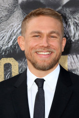 Charlie Hunnam фото №963352