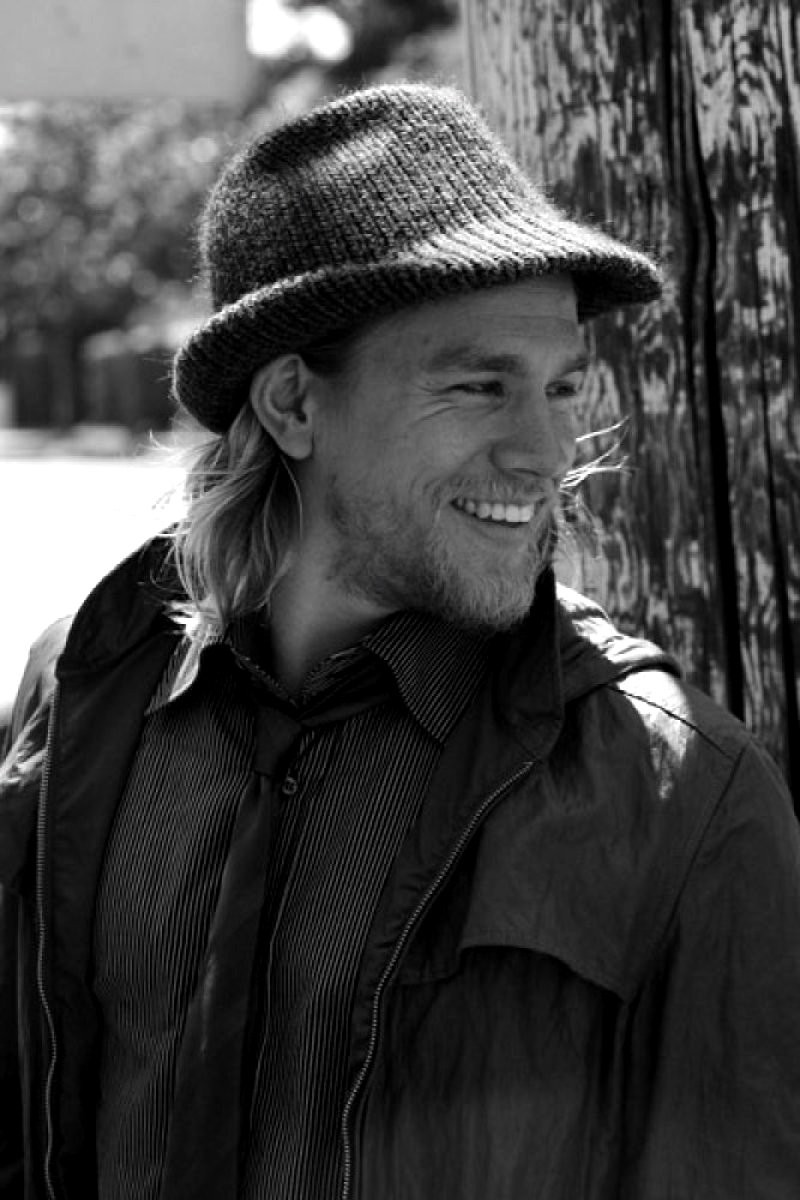 Чарли Ханнэм (Charlie Hunnam)