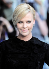 Charlize Theron фото №562525