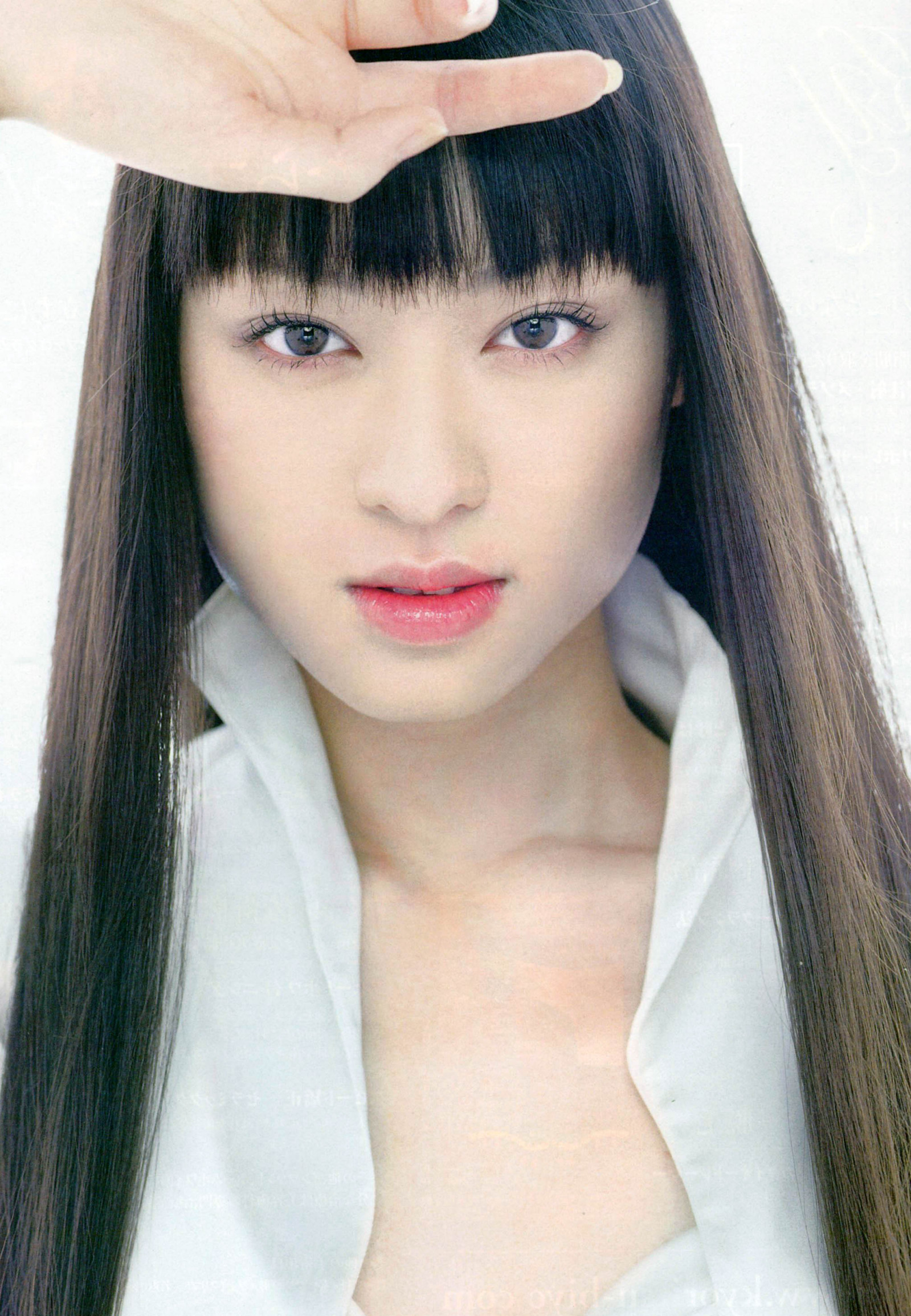 Чиаки Курияма (Chiaki Kuriyama)