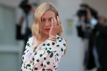 Chloe Sevigny – “Lean on Pete” Premiere at 2017 Venice Film Festival фото №992152