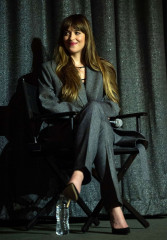 Dakota Johnson- Film Independent Presents Screening Of "The Lost Daughter" фото №1321960