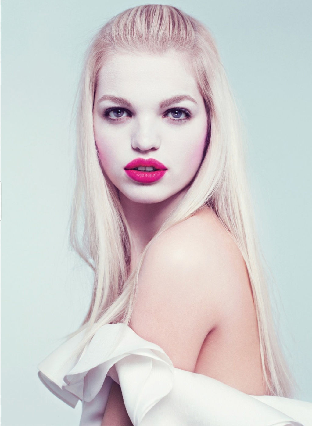 Дафна Гроенвельд (Daphne Groeneveld)