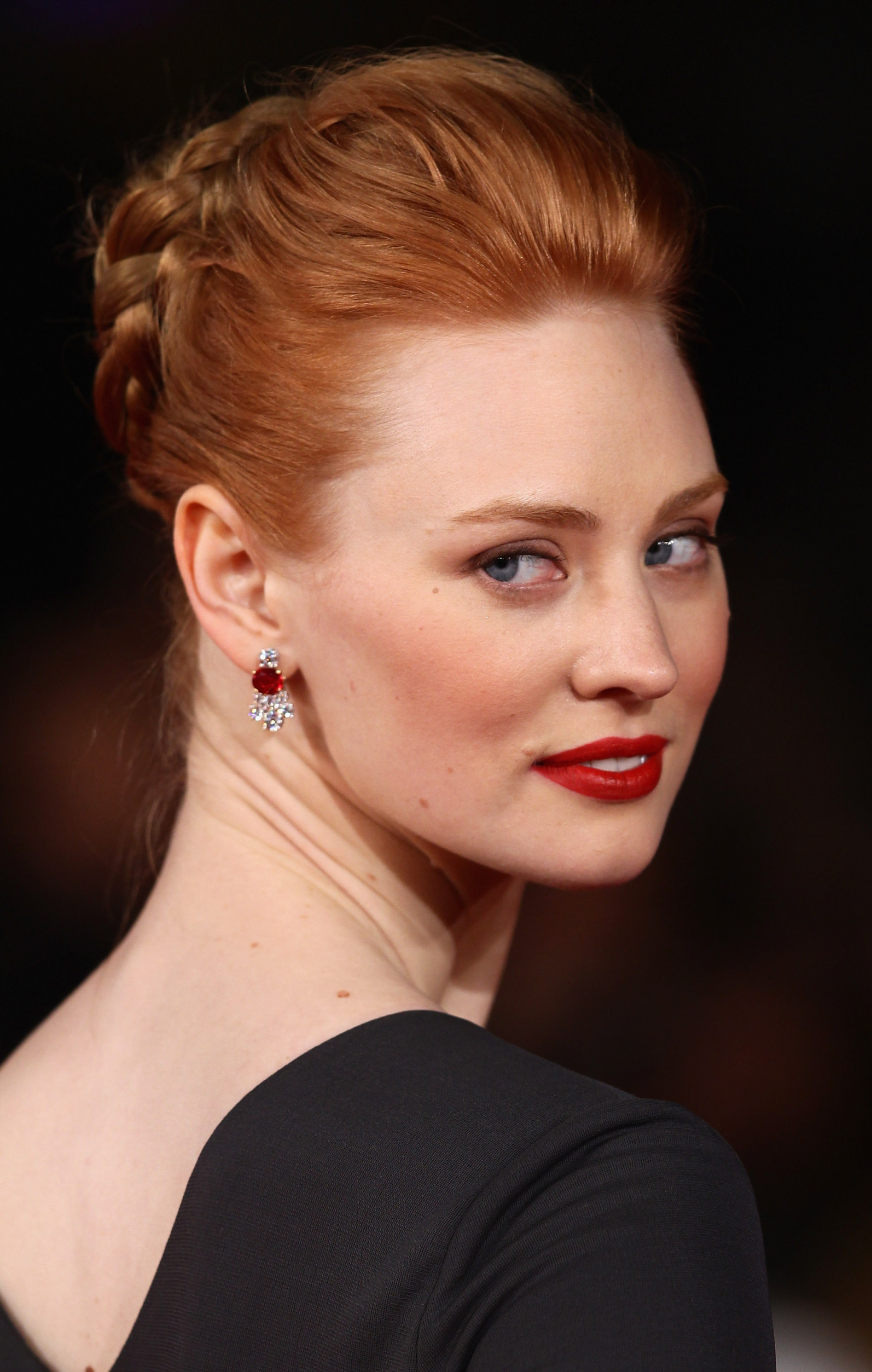 Дебора Энн Уолл (Deborah Ann Woll)