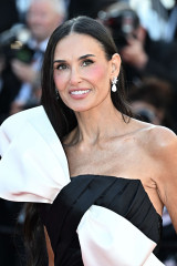 Demi Moore – at Cannes Film Festival 2024 Closing Ceremony фото №1396179