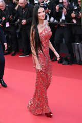 Demi Moore – “Kinds Of Kindness” Premiere at Cannes Film Festival 2024 фото №1395330