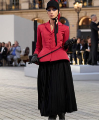 Deva Cassel at the runway during Vogue World: Paris at Place Vendome on June 24 фото №1397915