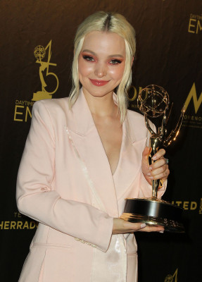 Dove Cameron – 2018 Daytime Emmy Awards фото №1066643