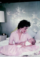 Elizabeth Taylor фото №593933