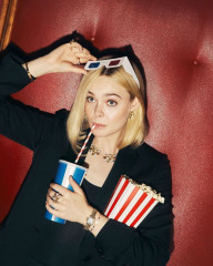 Elle Fanning – Cartier Grain de Café Collection August 2024 фото №1402948