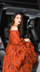 Emeraude Toubia-Vanity Fair And L'Oréal Paris Celebrate New Hollywood фото №1144893