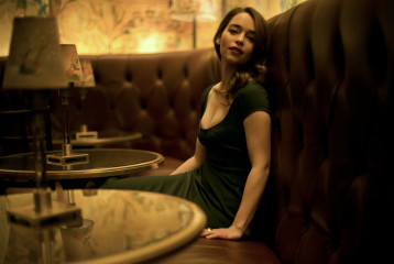 Emilia Clarke фото №696310