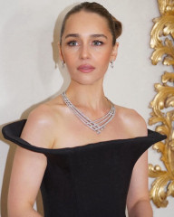 Emilia Clarke – Chaumet Gala Dinner Portraits, June 2024 фото №1397219