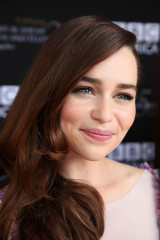 Emilia Clarke фото №696311