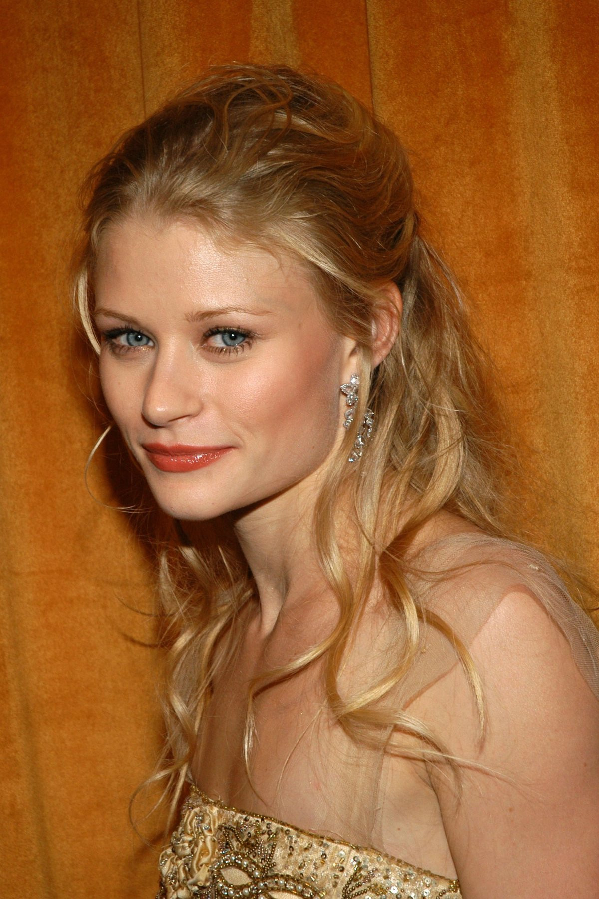 Эмилия Дэ Равин (Emilie De Ravin)