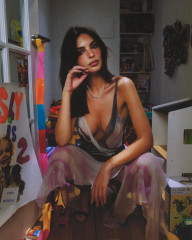 Emily Ratajkowski by Amber Asaly for WM of American Art in New York 05/14/2024 фото №1395237