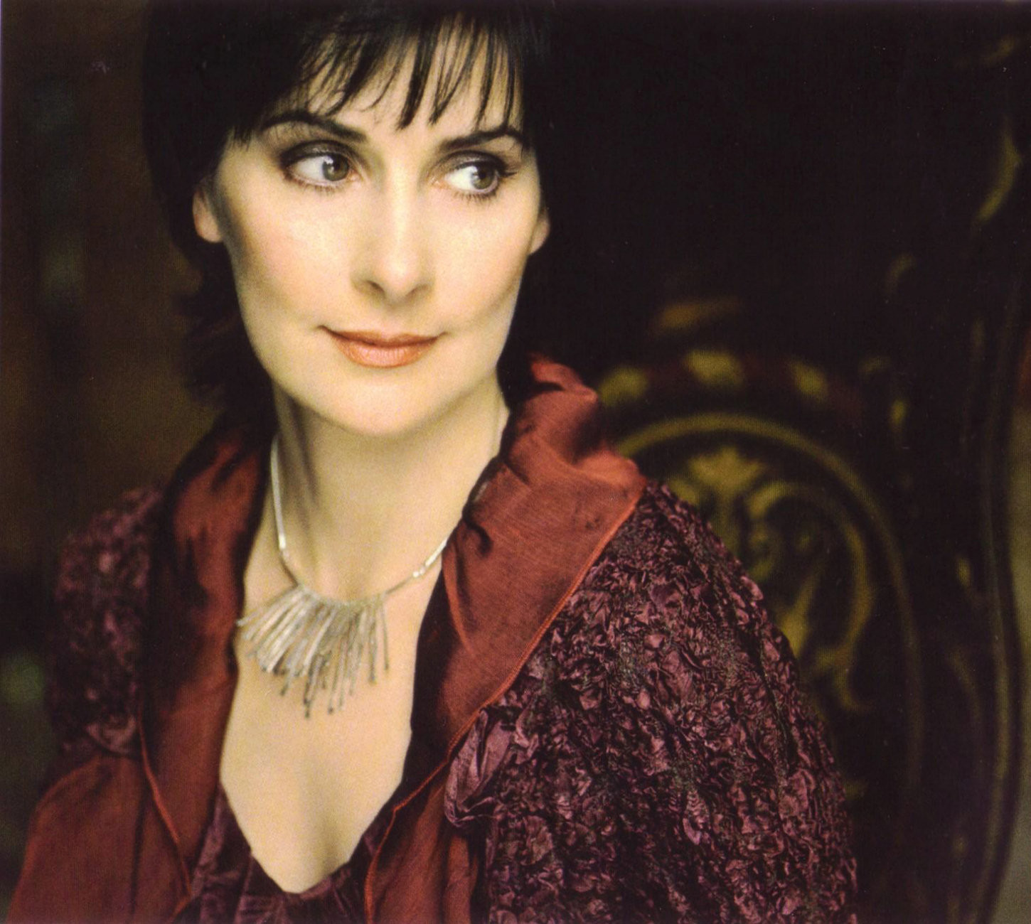 Эния (Enya)