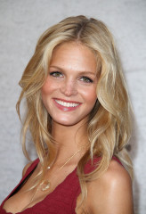 Erin Heatherton фото №403243