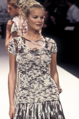 Eva Herzigova for Jean-Paul Gaultier RTW SS 1993 фото №1392178