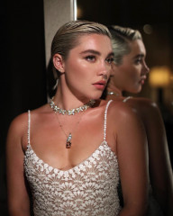 Florence Pugh - Tiffany &amp; Co. Opening Store in Omotesando 09/12/2023 фото №1394787
