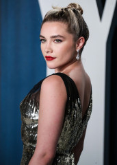 Florence Pugh - Vanity Fair Oscar Party, Los Angeles // February 9, 2020 фото №1269697