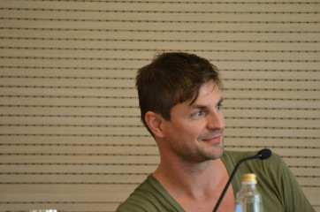 Gale Harold фото №673656