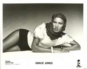 Grace Jones фото №380968