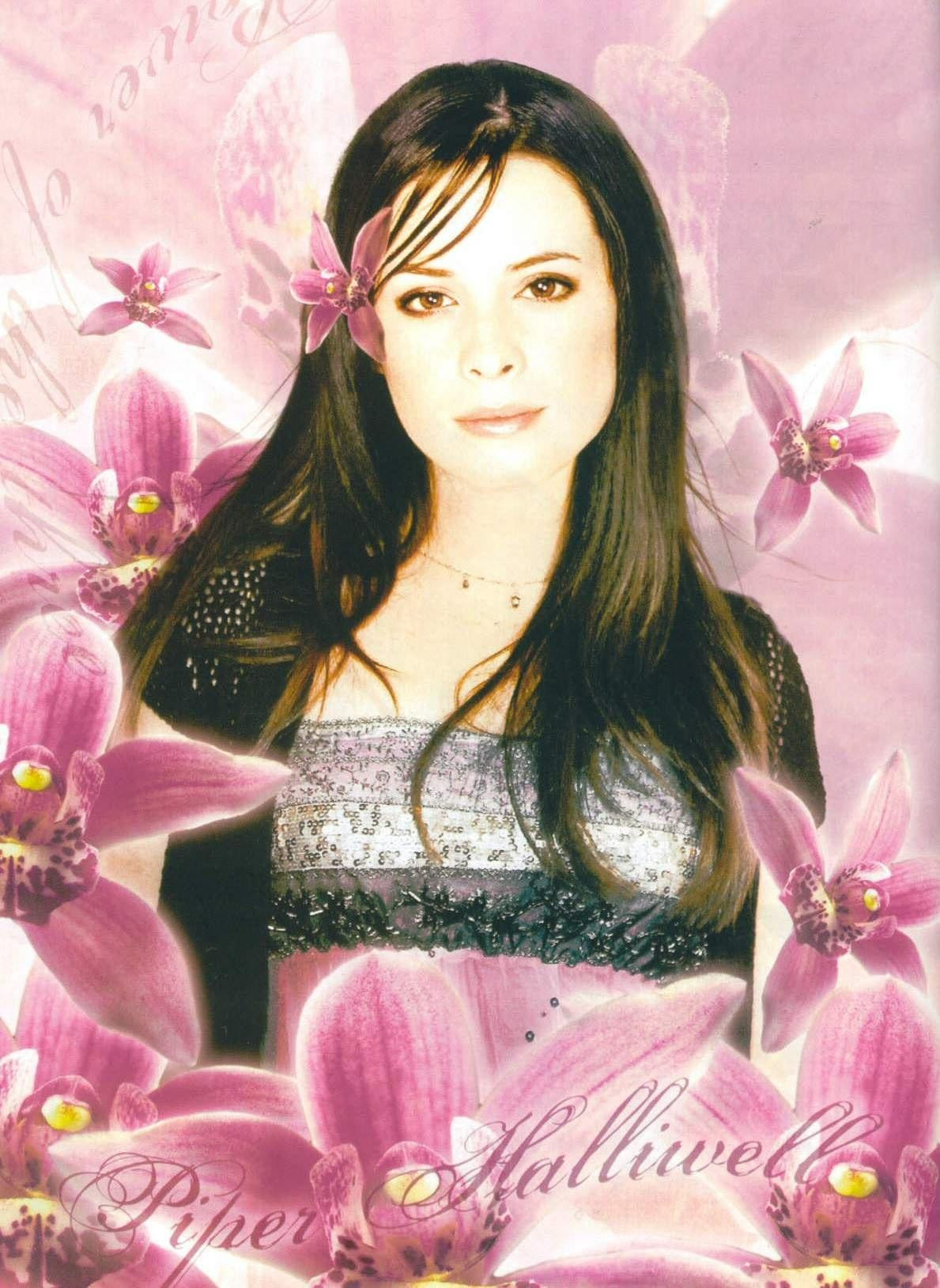 Холли Мари Комбс (Holly Marie Combs)