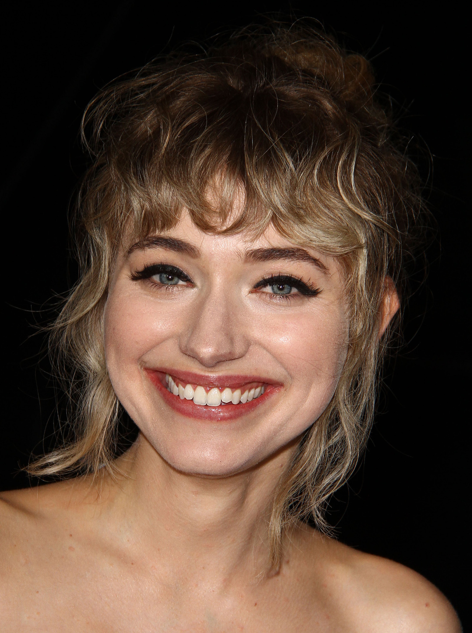 Имоджен Путс (Imogen Poots)