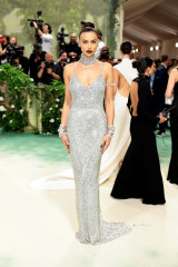 Irina Shayk – Met Gala 2024 фото №1394779