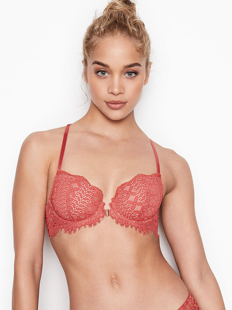 Джасмин Сандерс (Jasmine Sanders)