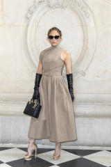 Jennifer Lopez - Christian Dior Haute Couture FW 2024-2025 Show at PFW 06/24/24 фото №1397592