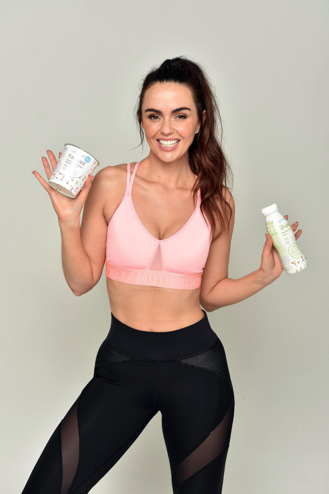 Дженнифер Меткальф (Jennifer Metcalfe)