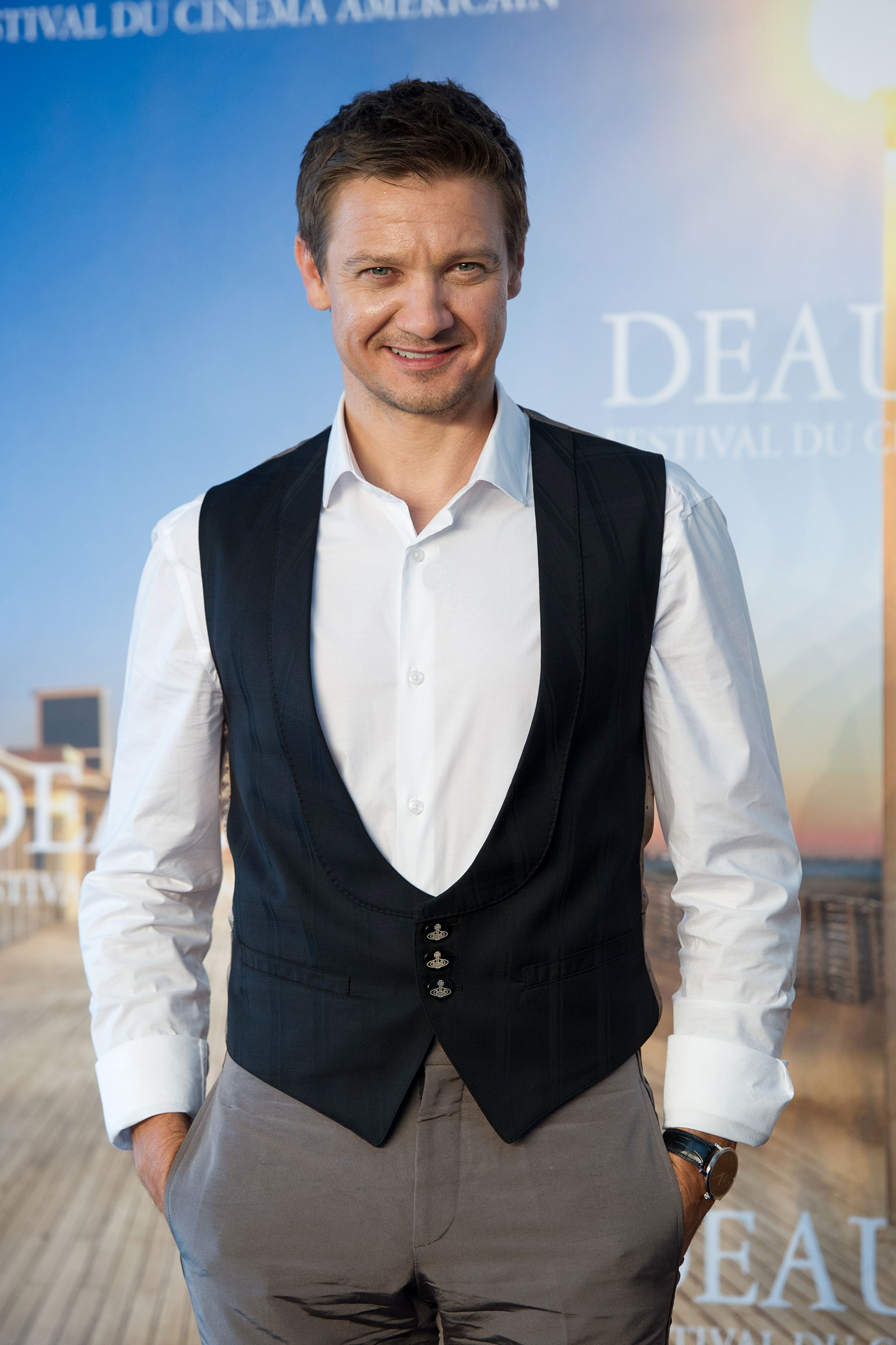 Джереми Реннер (Jeremy Renner)